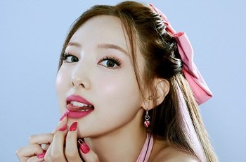 sex sub ko che Nayeon TWICE bị băt quả tang đang đụ đại gia